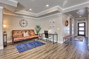 Imagen de la galería de Pet-Friendly Home, 5 Mi to Dtwn Louisville!, en Jeffersonville