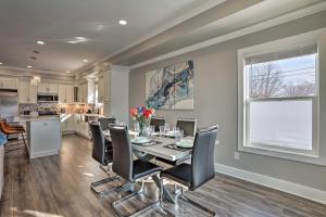 Imagen de la galería de Pet-Friendly Home, 5 Mi to Dtwn Louisville!, en Jeffersonville 18 fotos más