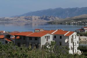 Fotografia z galérie ubytovania Apartments by the sea Pag - 6272 v destinácii Pag