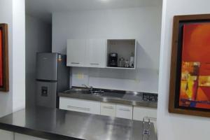 Dapur atau dapur kecil di Apartamento en Pereira - Cerritos 002