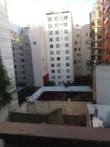 una vista desde el techo de un edificio en Juncal Apartment en Buenos Aires