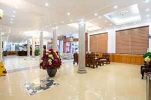 Vstupní hala nebo recepce v ubytování PHÚ QUÝ HOTEL near ĐÔNG KINH MARKET
