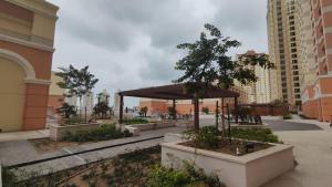 O edifício onde o apartamento está situado