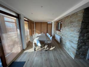 Afbeelding uit fotogalerij van DeTY’s Guest House in Drachevo +25 foto's