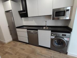 Kuchyňa alebo kuchynka v ubytovaní Afrodita. Magnifica casa con bañera de hidromasaje + 1 fotografia