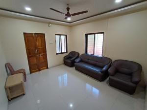 Area soggiorno di Konkan Villa Dream
