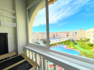 Zdjęcie z galerii obiektu Godisa Torrevieja by Villas&You w mieście Torrevieja +9 zdjęć