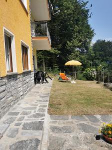 Taman di luar Appartamento la Canvetta