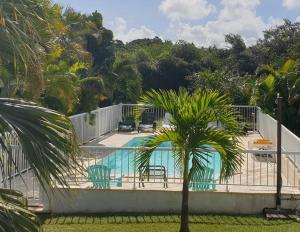 Piscina di Gîtes Mon Trésor o nelle vicinanze