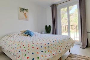 Fotografia z galérie ubytovania Parking et Terrasse Maison au village totalement rénovée v destinácii Grimaud