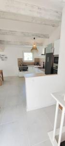Fotografia z galérie ubytovania Parking et Terrasse Maison au village totalement rénovée v destinácii Grimaud