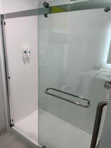 Ein Badezimmer in der Unterkunft Comfort Suites Clearwater - Dunedin