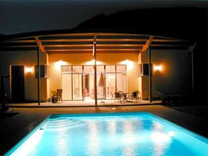The swimming pool at or close to Gasthof-Pension Schütz