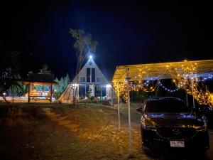 Galeriebild der Unterkunft อุ่นฟ้าอิงดาว A-frame 2 in Ban Kom