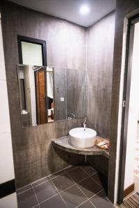 Gallery image of Thean y apartment in Siem Reap +26 photos