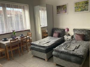Postel nebo postele na pokoji v ubytování ARTep apartment