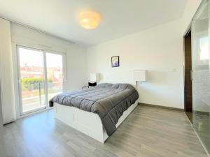 Posteľ alebo postele v izbe v ubytovaní Villa Bambu Gran Alacant by Villas&You