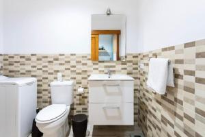 Zdjęcie z galerii obiektu Precioso Estudio en primera línea del mar w mieście San Marcos