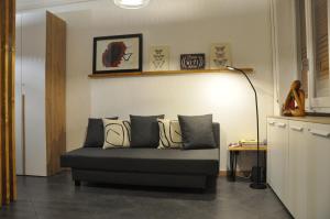 אזור ישיבה ב-C Studio - Design Bilo Suite -M3- 8 min dal Duomo