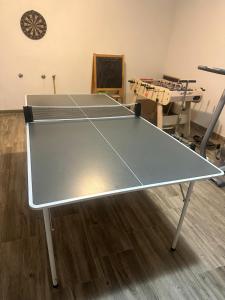 Stolný tenis v ubytovaní Mountain family home Nola Ivano alebo v jeho okolí