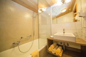 Un baño de Hotel Cresta