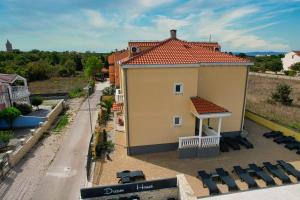 Tòa nhà nơi căn hộ tọa lạc