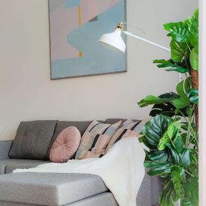 Ένα ή περισσότερα κρεβάτια σε δωμάτιο στο New studio Pastel near Helsinki airport in Kivistö +8 φωτογραφίες