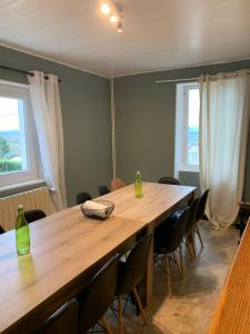 Zdjęcie z galerii obiektu Le Gîte de Félix - Maison chaleureuse 190m2 - 6 ch - 20pers w mieście Sonnay