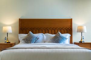 Indium Villas Durrat Al Arus for families only客房内的一张或多张床位