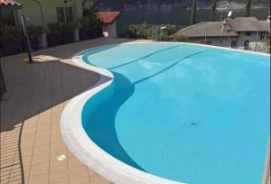 The swimming pool at or close to Sun Lake Iseo apartment
