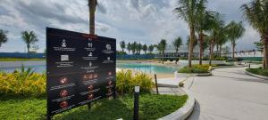 Πισίνα στο ή κοντά στο Azure North San Fernando Pampanga