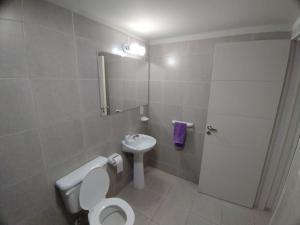 A bathroom at Mendoza alojamiento