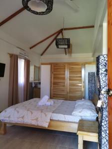 Ένα ή περισσότερα κρεβάτια σε δωμάτιο στο Saschas Place