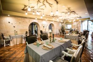 Гостиная зона в Pazo Los Escudos Hotel Spa & Resort