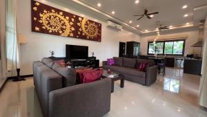 TV/Unterhaltungsangebot in der Unterkunft ThaiLife Wellness & Meditation Resort- SHA Plus