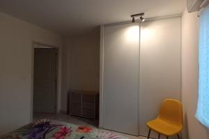 Zdjęcie z galerii obiektu Maison des Bois - T5 - 6 personnes w mieście Biscarrosse
