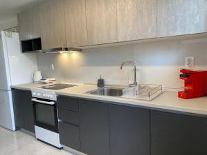 Gallery image of Spacius Garden flat ,1km from the beach , Sleeps 5 ,by likeyourhome in Vátos +35 photos