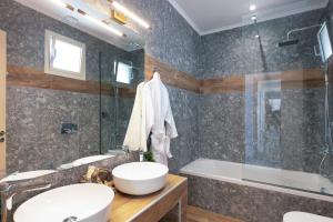 Koupelna v ubytování Rethymnian Gem Luxury Villa