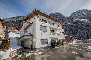 Zdjęcie z galerii obiektu Aurora Appartements w Neustift im Stubaital