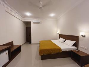 Letto o letti in una camera di Morjim Sunset Hotel