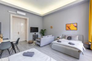 Posedenie v ubytovaní Downtown Apartment in the Heart of Budapest