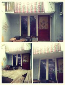 two pictures of a building with a room with windows at NG Shelter Cikampek【Homestay & Guest House】 in Karawang