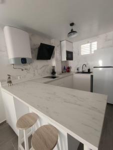 Kuchyň nebo kuchyňský kout v ubytování JR apartment albir