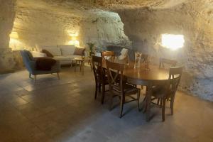 Posedenie v ubytovaní Troglo entre Caves et Châteaux