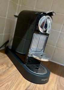 a blender sitting on top of a counter at Vennel Street Apartments in Stewarton