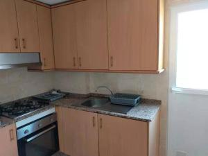 Kuchnia lub aneks kuchenny w obiekcie Holiday Apartment Torres Montecarlo
