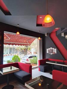 A seating area at Hotel Dunav