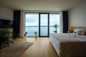 Posteľ alebo postele v izbe v ubytovaní Villa Monachus 2 + 37 fotografií