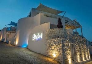 O edifício em que o hotel se localiza