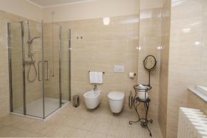 A bathroom at Foresteria La Torretta